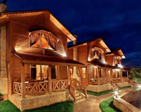 Гостиница Feggarognemata Suites  Ано Триккала